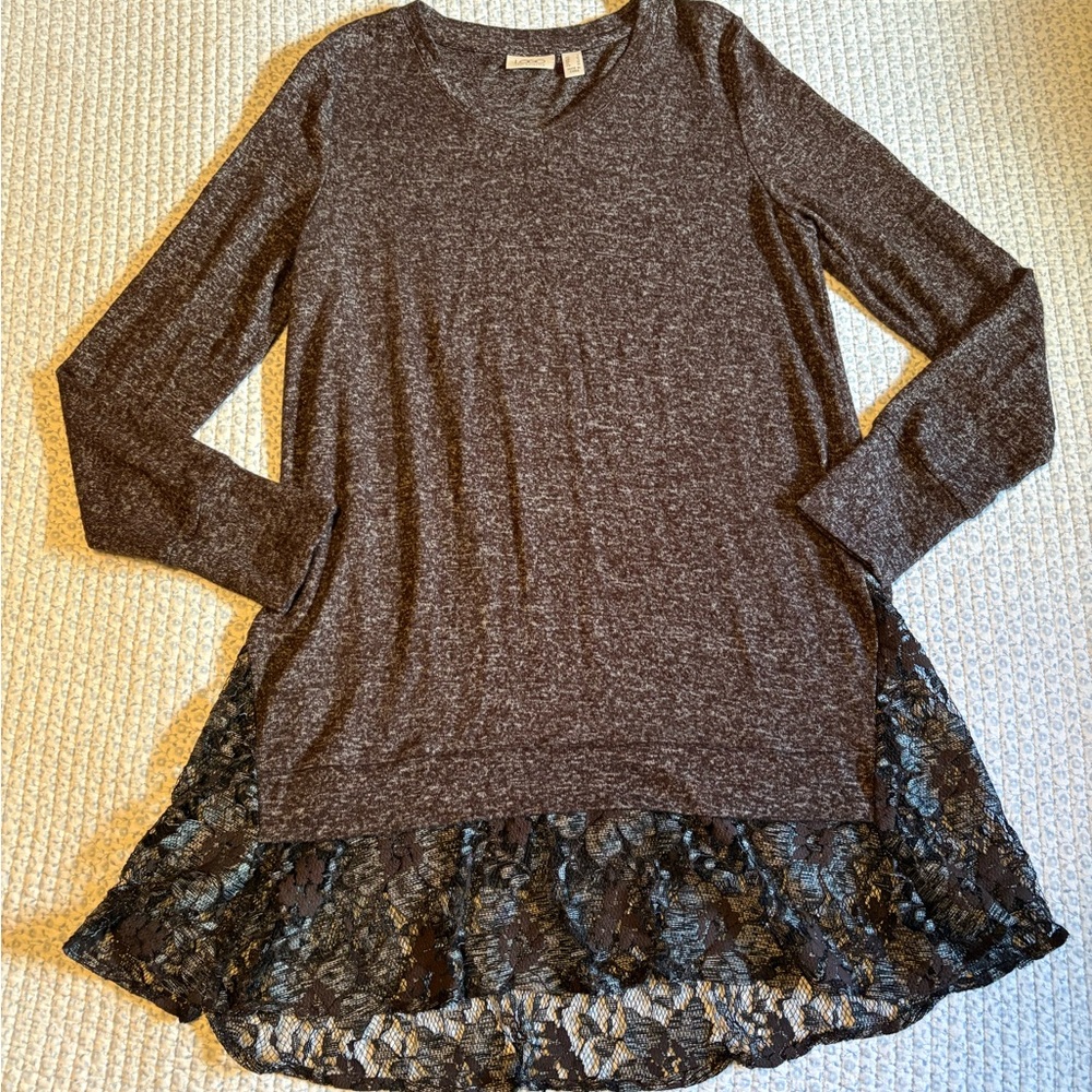 Logo by Lori Goldstein Lace Hem Tunic
